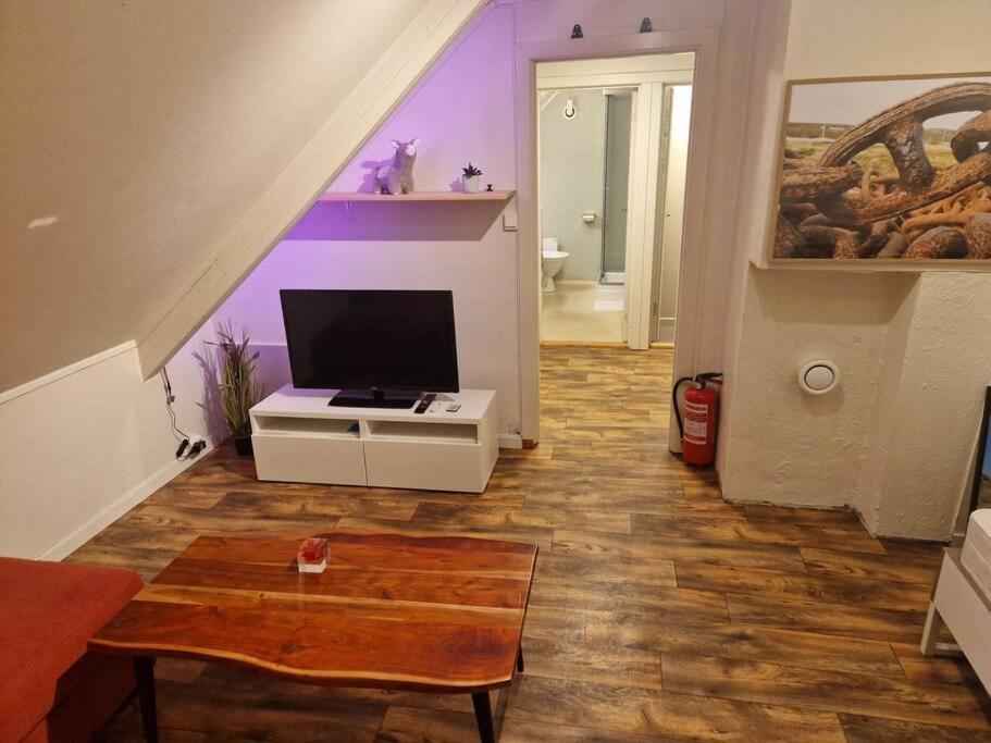 Smaller Apartment Next To Bridge 特罗姆瑟 外观 照片